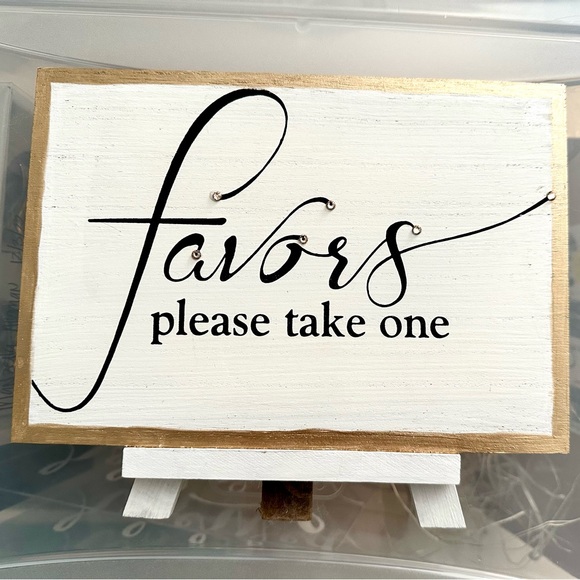 Favors sign - Picture 2 of 2